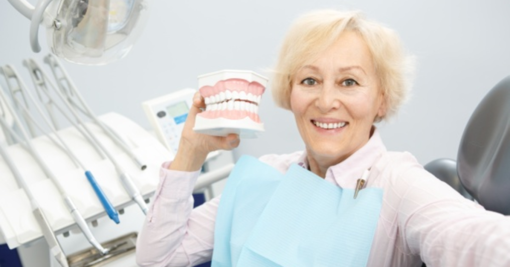 Achieve Natural Beauty with Cosmetic Dentures for Comfort